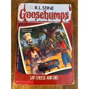 Say cheese and die Goosebumps 1st edition 3rd print by R.L Stine 1992 unumbered